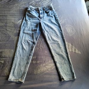 ⭐️High Rise Jeans⭐️